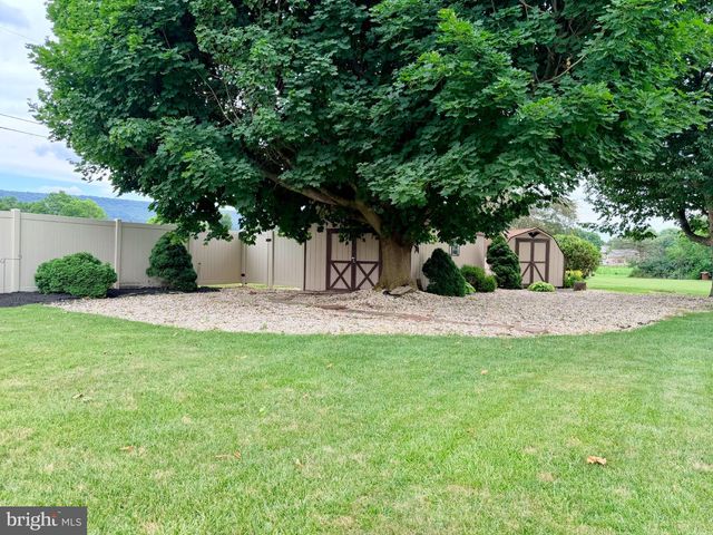 11917 COMANCHE DR, Smithsburg, MD 21783