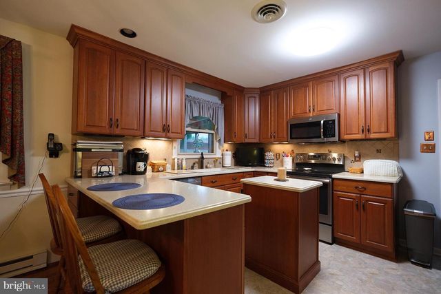 11917 COMANCHE DR, Smithsburg, MD 21783