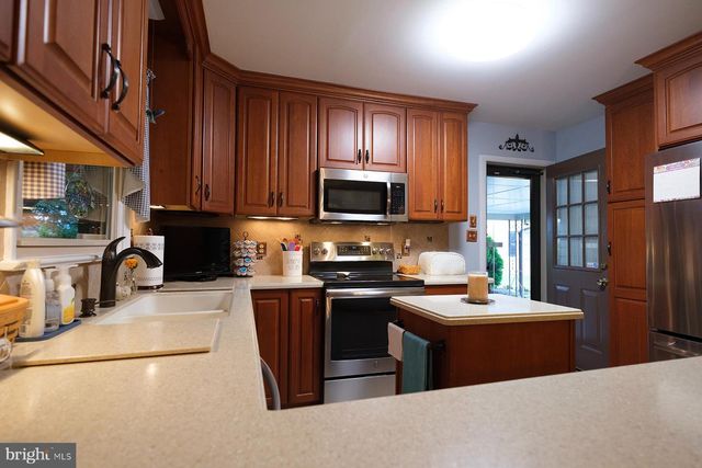 11917 COMANCHE DR, Smithsburg, MD 21783