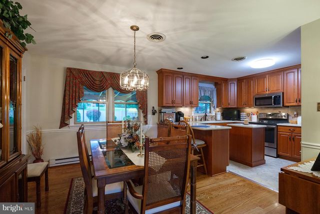 11917 COMANCHE DR, Smithsburg, MD 21783