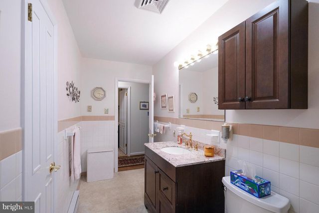 11917 COMANCHE DR, Smithsburg, MD 21783