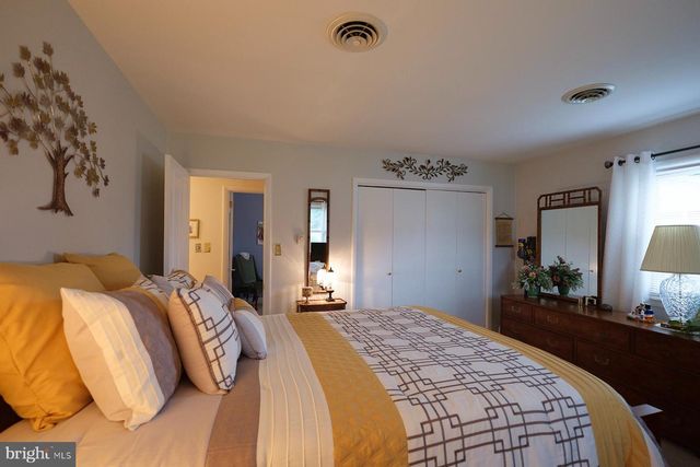 11917 COMANCHE DR, Smithsburg, MD 21783