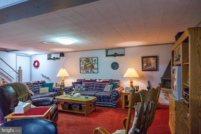 11917 COMANCHE DR, Smithsburg, MD 21783