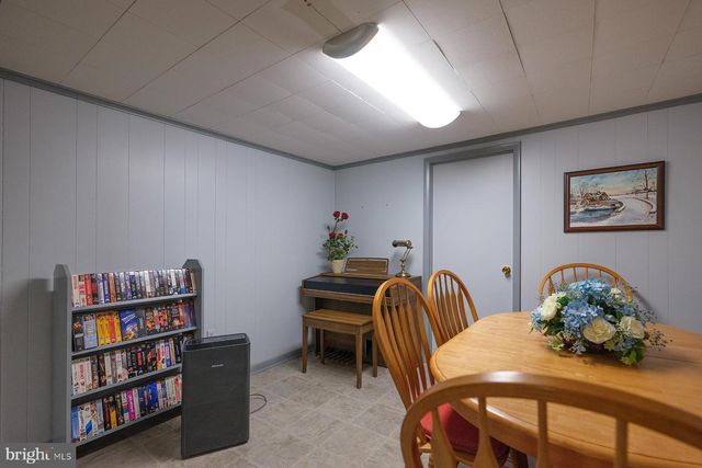 11917 COMANCHE DR, Smithsburg, MD 21783
