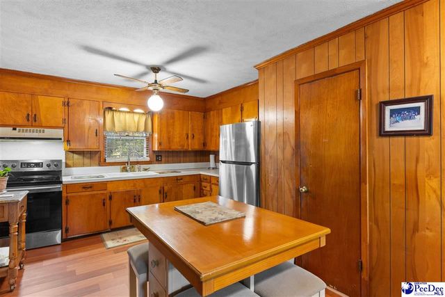 207 E Westford Rd, Florence, SC 29506