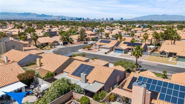 2749 Turtlebay Avenue, Henderson, NV 89074