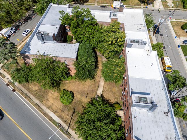 32-40 N Long Beach Road, Rockville Centre, NY 11570