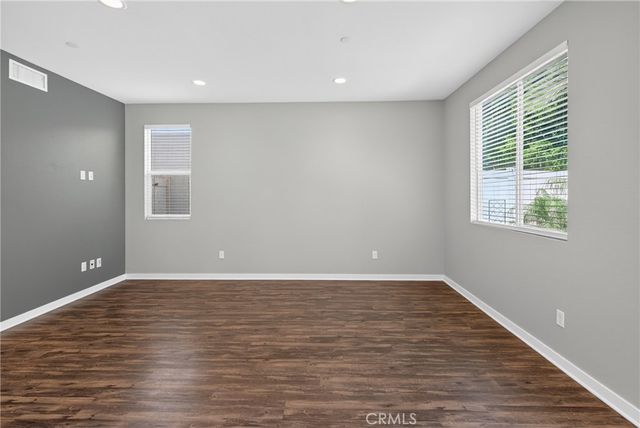 10250 Angel Lane, Pacoima, CA 91331