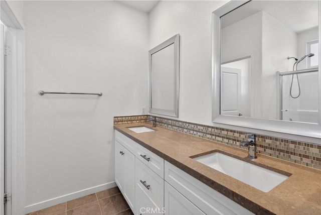 10250 Angel Lane, Pacoima, CA 91331
