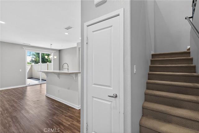 10250 Angel Lane, Pacoima, CA 91331