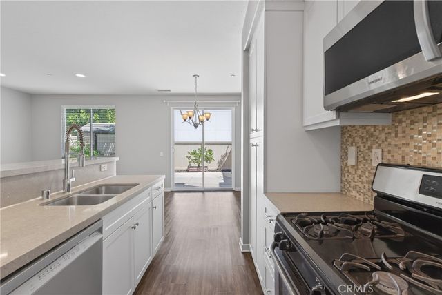 10250 Angel Lane, Pacoima, CA 91331