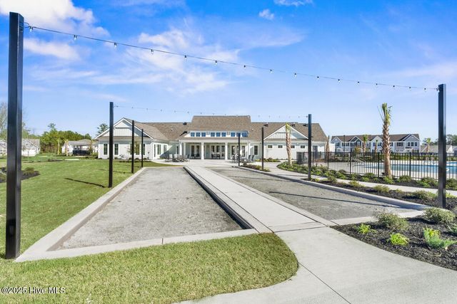 4033 Farmfield Drive NE, Navassa, NC 28451