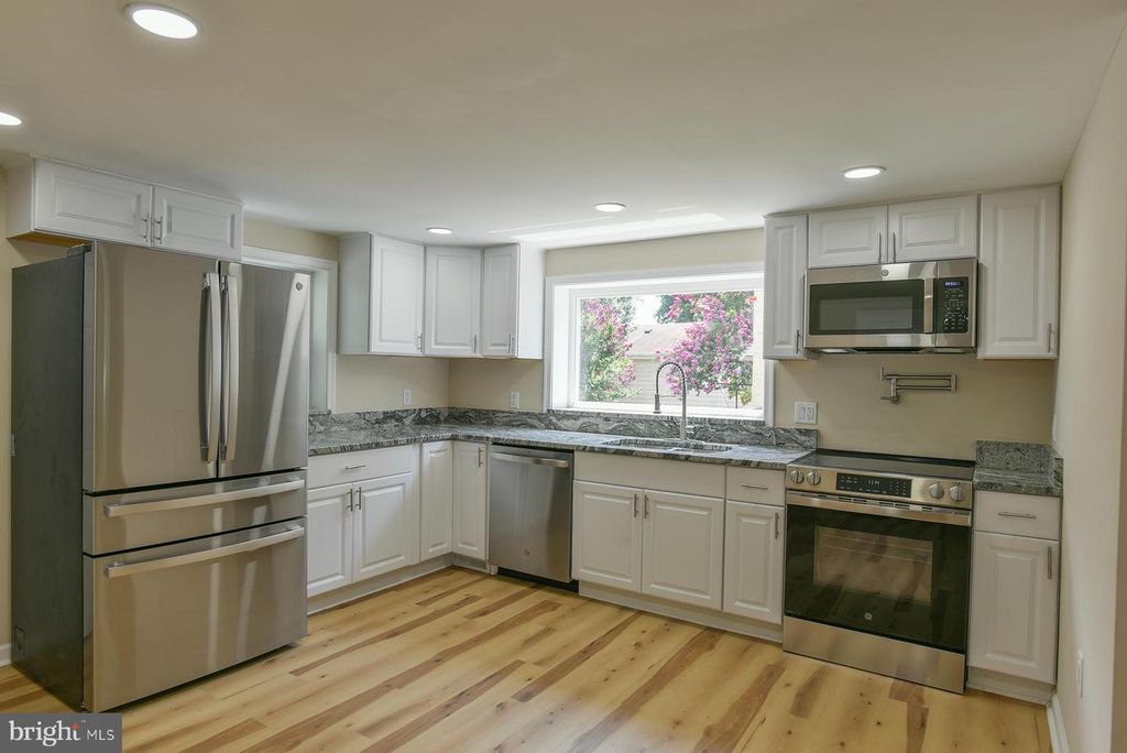 70 NOTTINGHAM RD, Hagerstown, MD 21740