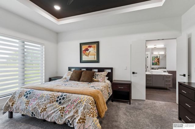 12112 Carpenter Street, Papillion, NE 68046