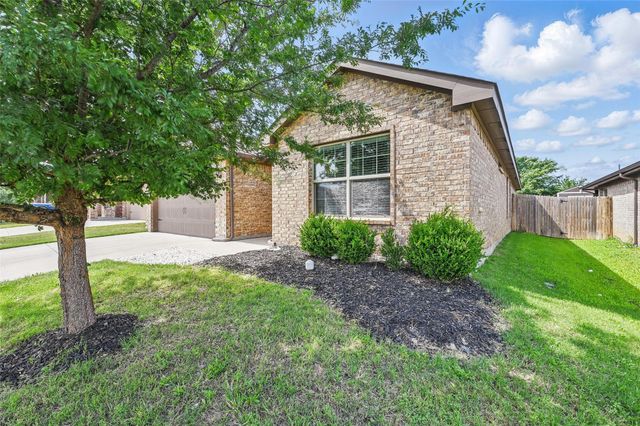 737 Walls Boulevard, Crowley, TX 76036
