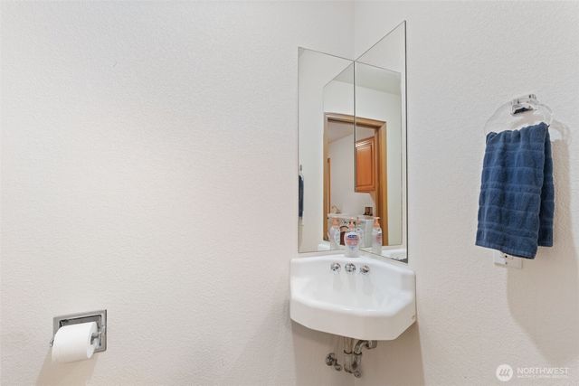 17745 Case Road SW, Rochester, WA 98579