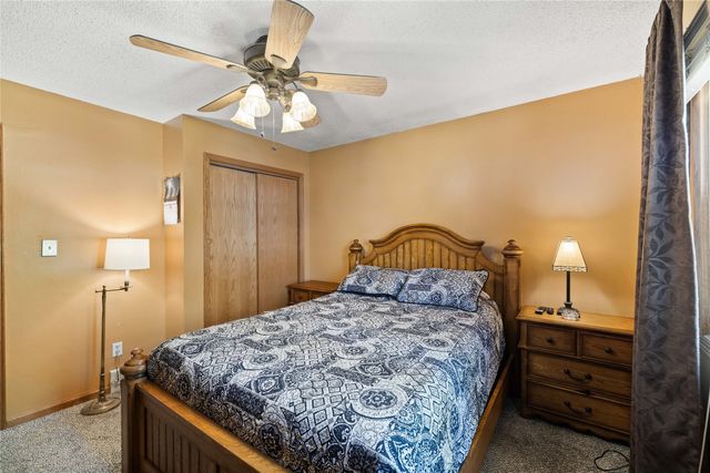 4207 Hull Avenue, Des Moines, IA 50317