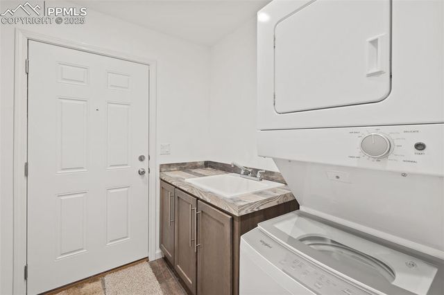 225 E Eaton Avenue, Cripple Creek, CO 80813