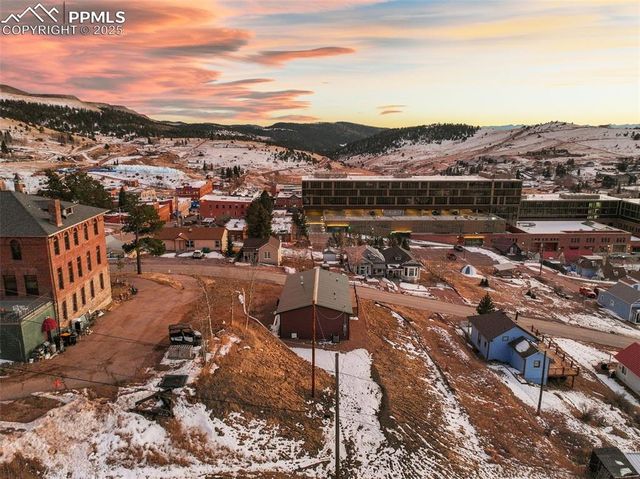225 E Eaton Avenue, Cripple Creek, CO 80813