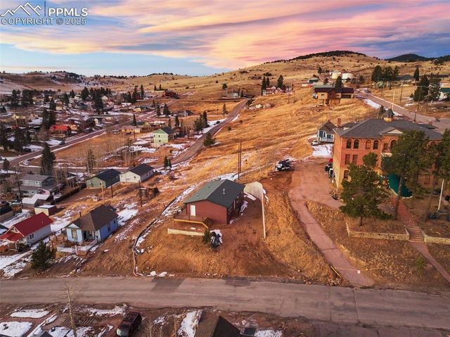 225 E Eaton Avenue, Cripple Creek, CO 80813