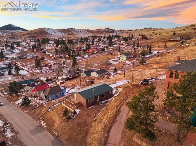 225 E Eaton Avenue, Cripple Creek, CO 80813