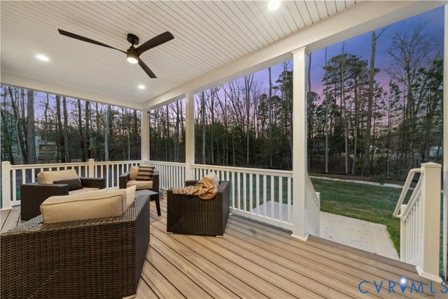 2070 Arminta Ln, Lanexa, VA 23089