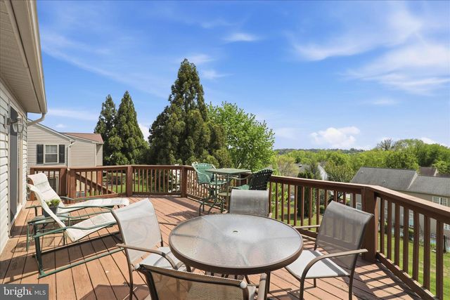3640 FALCON CT, Mountville, PA 17554