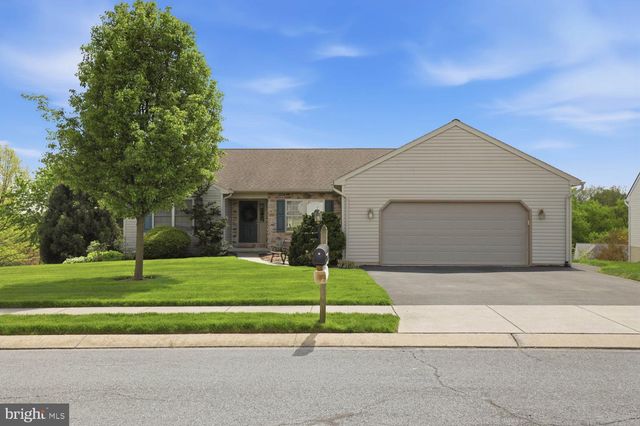 3640 FALCON CT, Mountville, PA 17554