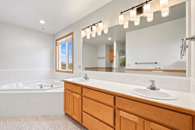 16508 S Cheney Spokane Rd, Cheney, WA 99004
