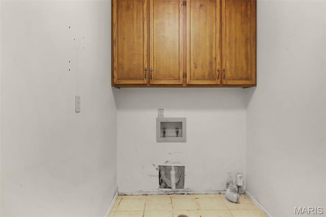 655 Henry, Manchester, MO 63011