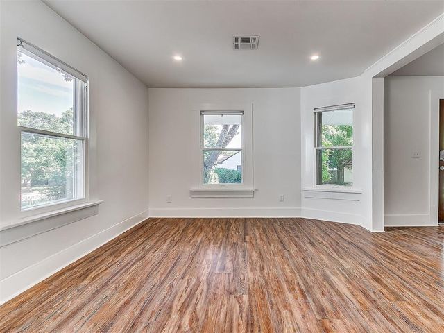 1130 NW 53 Street, Oklahoma City, OK 73118