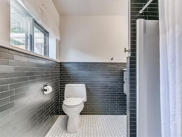 1130 NW 53 Street, Oklahoma City, OK 73118