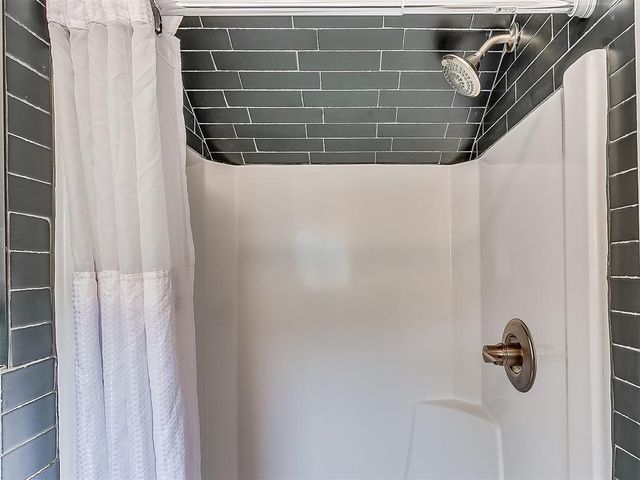 1130 NW 53 Street, Oklahoma City, OK 73118