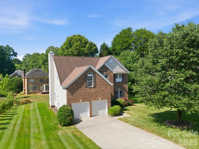 9004 Scottsboro Drive, Huntersville, NC 28078