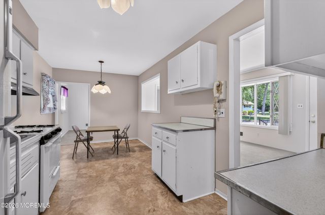 34 Sanford Road, Brick, NJ 08724
