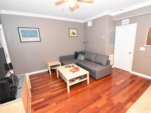 201 6TH STREET S 203, St Petersburg, FL 33701