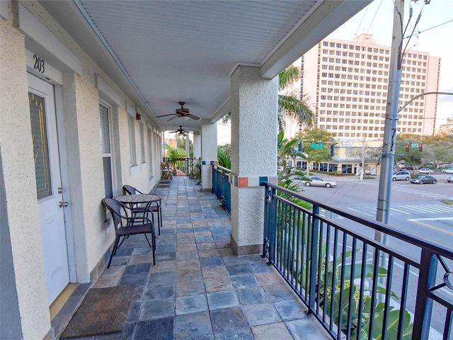 201 6TH STREET S 203, St Petersburg, FL 33701