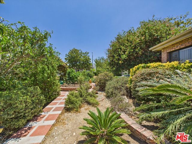 7449 Kentwood Avenue, Los Angeles, CA 90045