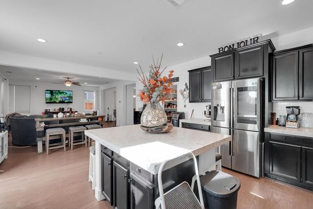 1655 Cady Ln, Ripon, CA 95366