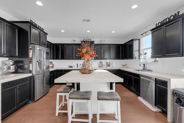 1655 Cady Ln, Ripon, CA 95366