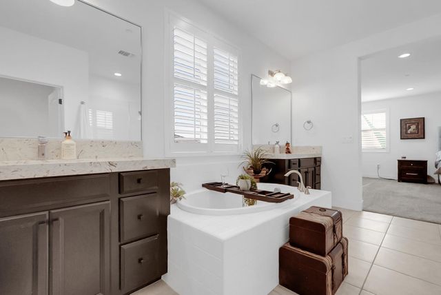 1655 Cady Ln, Ripon, CA 95366