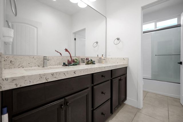 1655 Cady Ln, Ripon, CA 95366