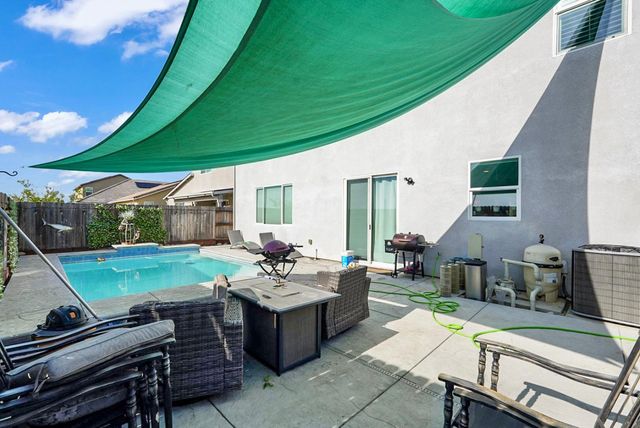 1655 Cady Ln, Ripon, CA 95366