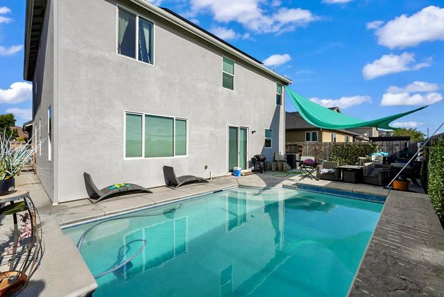 1655 Cady Ln, Ripon, CA 95366