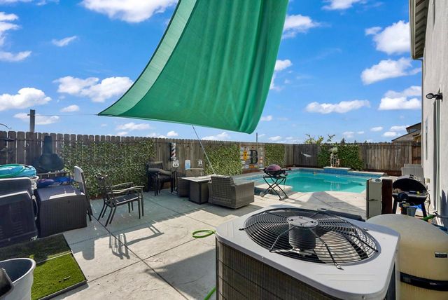 1655 Cady Ln, Ripon, CA 95366