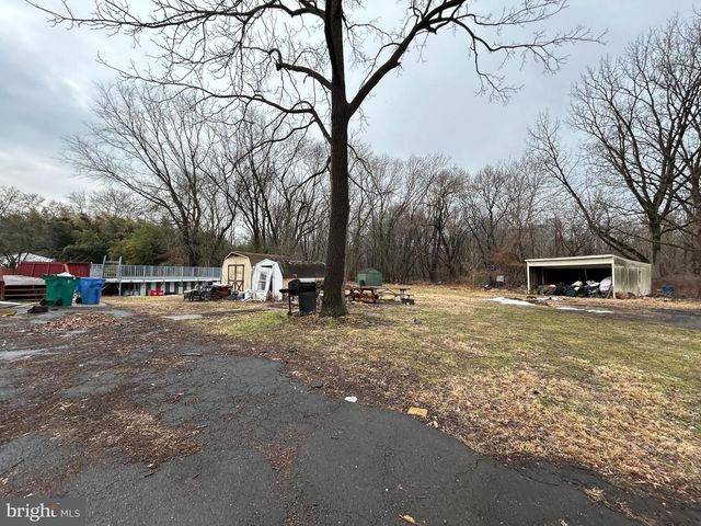 4931 BEAVER DAM RD, Bristol, PA 19007