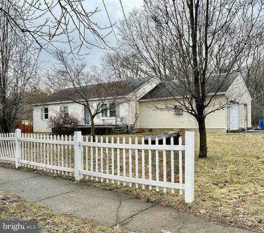 4931 BEAVER DAM RD, Bristol, PA 19007
