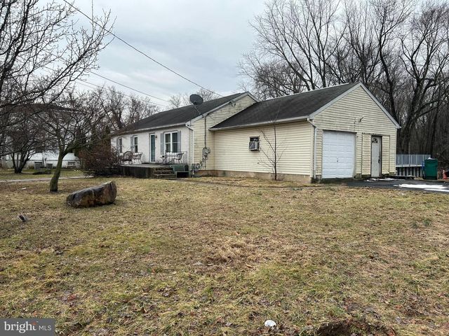 4931 BEAVER DAM RD, Bristol, PA 19007