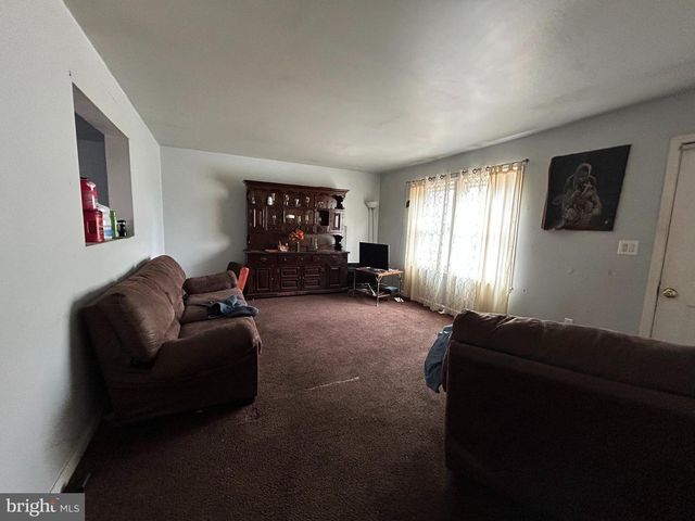 4931 BEAVER DAM RD, Bristol, PA 19007