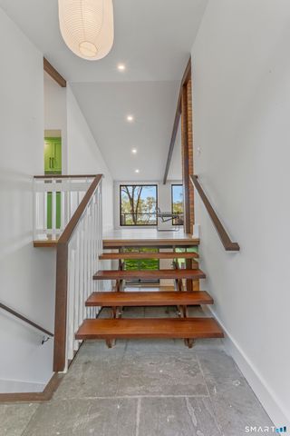 5 Hemlock Drive, Essex, CT 06426